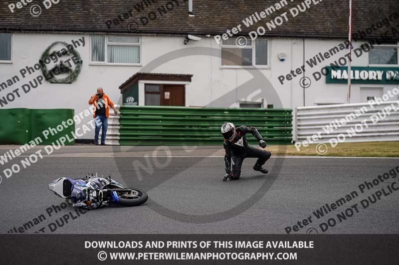 enduro digital images;event digital images;eventdigitalimages;mallory park;mallory park photographs;mallory park trackday;mallory park trackday photographs;no limits trackdays;peter wileman photography;racing digital images;trackday digital images;trackday photos